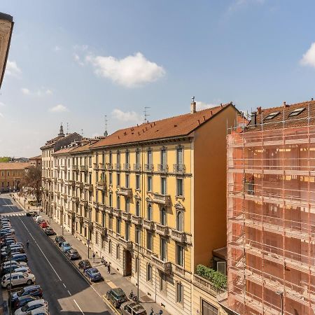 The Best Rent - Beautiful Apartment In Milan Downtown Bagian luar foto