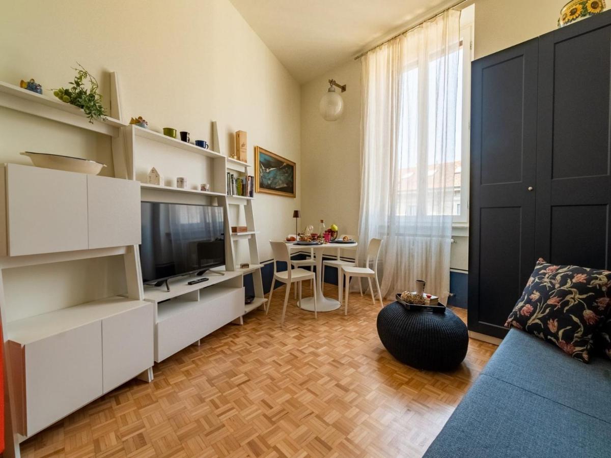 The Best Rent - Beautiful Apartment In Milan Downtown Bagian luar foto