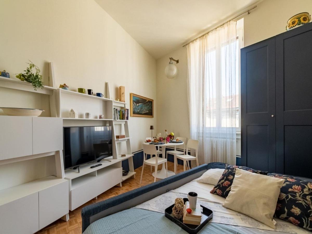 The Best Rent - Beautiful Apartment In Milan Downtown Bagian luar foto